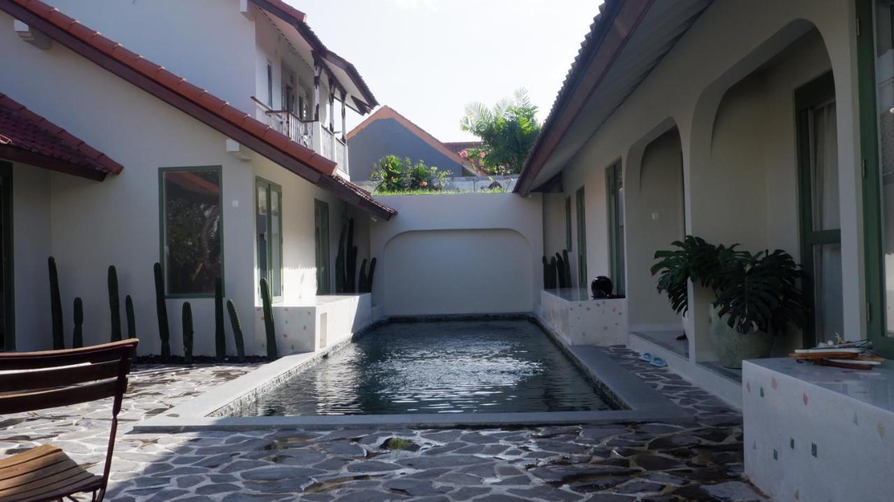 Hotel Happy Together By Kresna Hospitality Seminyak Exterior foto